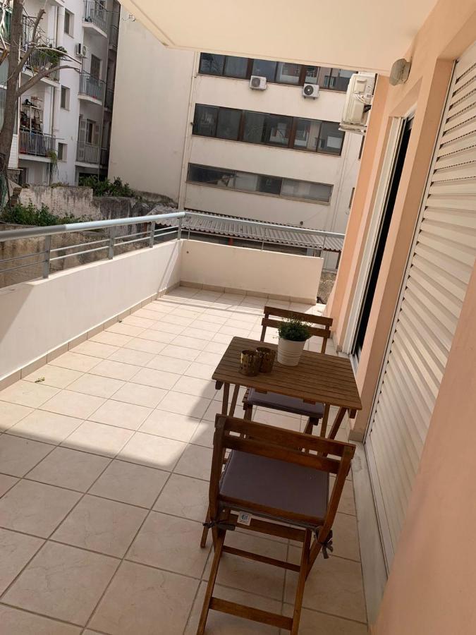 Modern Studio Large Veranda -Metro Station Suggrou Apartment Athens Exterior photo